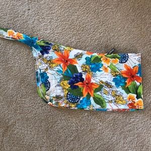 Tommy Bahama beach sarong